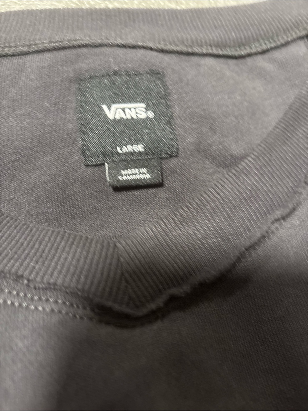 Vans women’s cropped Black V-Neck Sweater with Brown Crest - Picture 2 of 3
